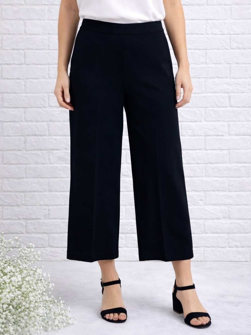 Vince Tailored Culotte Wool Blend Adjustable Leg Pants in Black Size 10